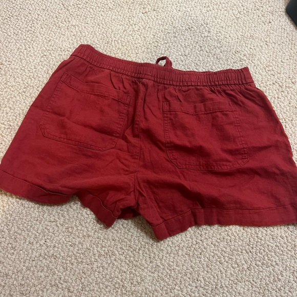 Old Navy pull on shorts - Picture 3 of 3